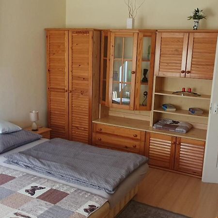 Hegyalja Apartman Zalaegerszeg Exterior photo